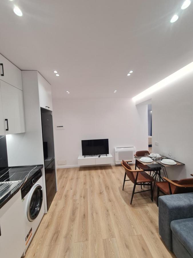 טיראנה Am Luxury Apartment מראה חיצוני תמונה